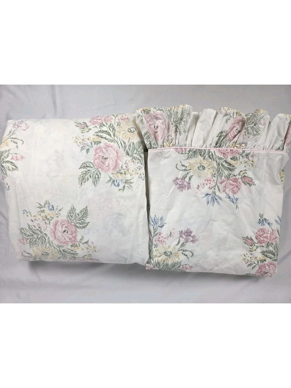 J.P. Stevens & Co., Inc. Queen-size 